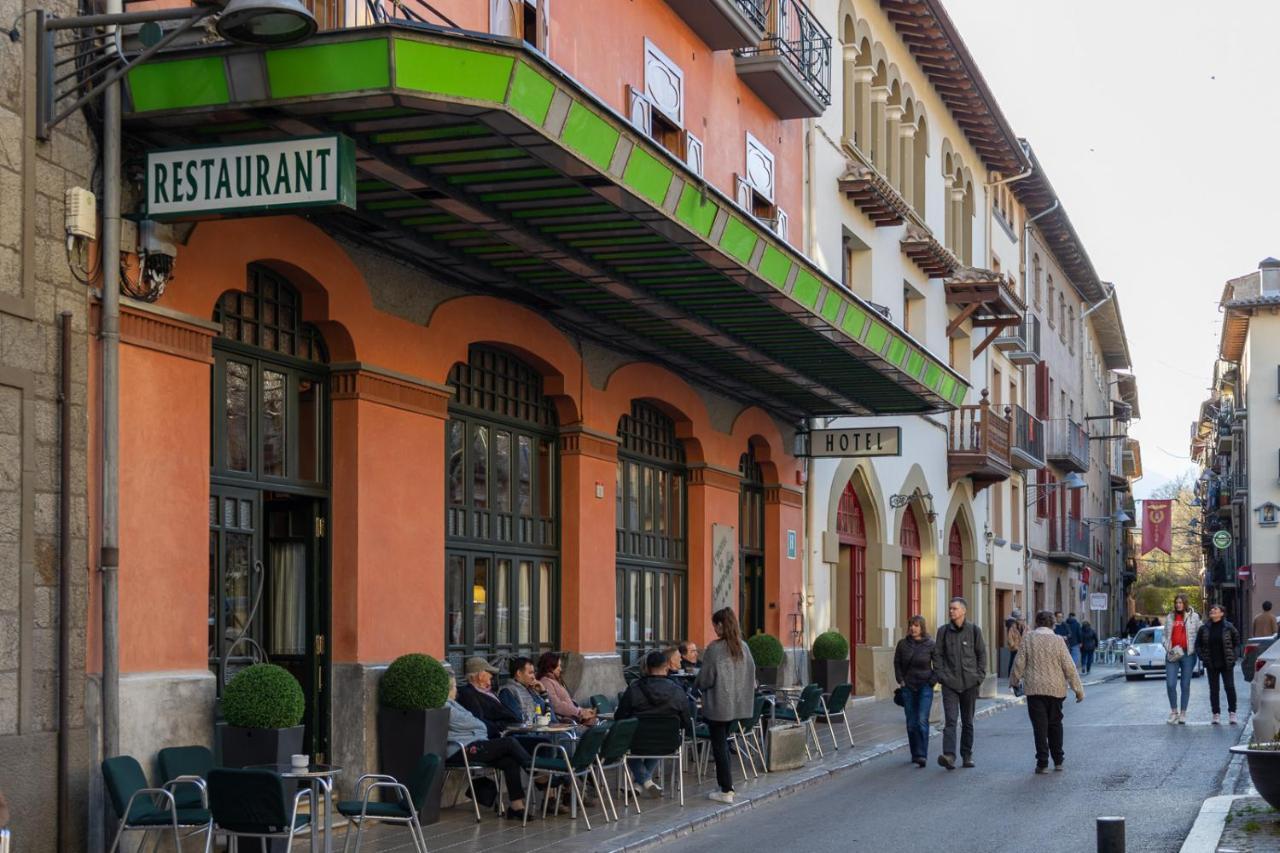 Hotel De Camprodon Bagian luar foto