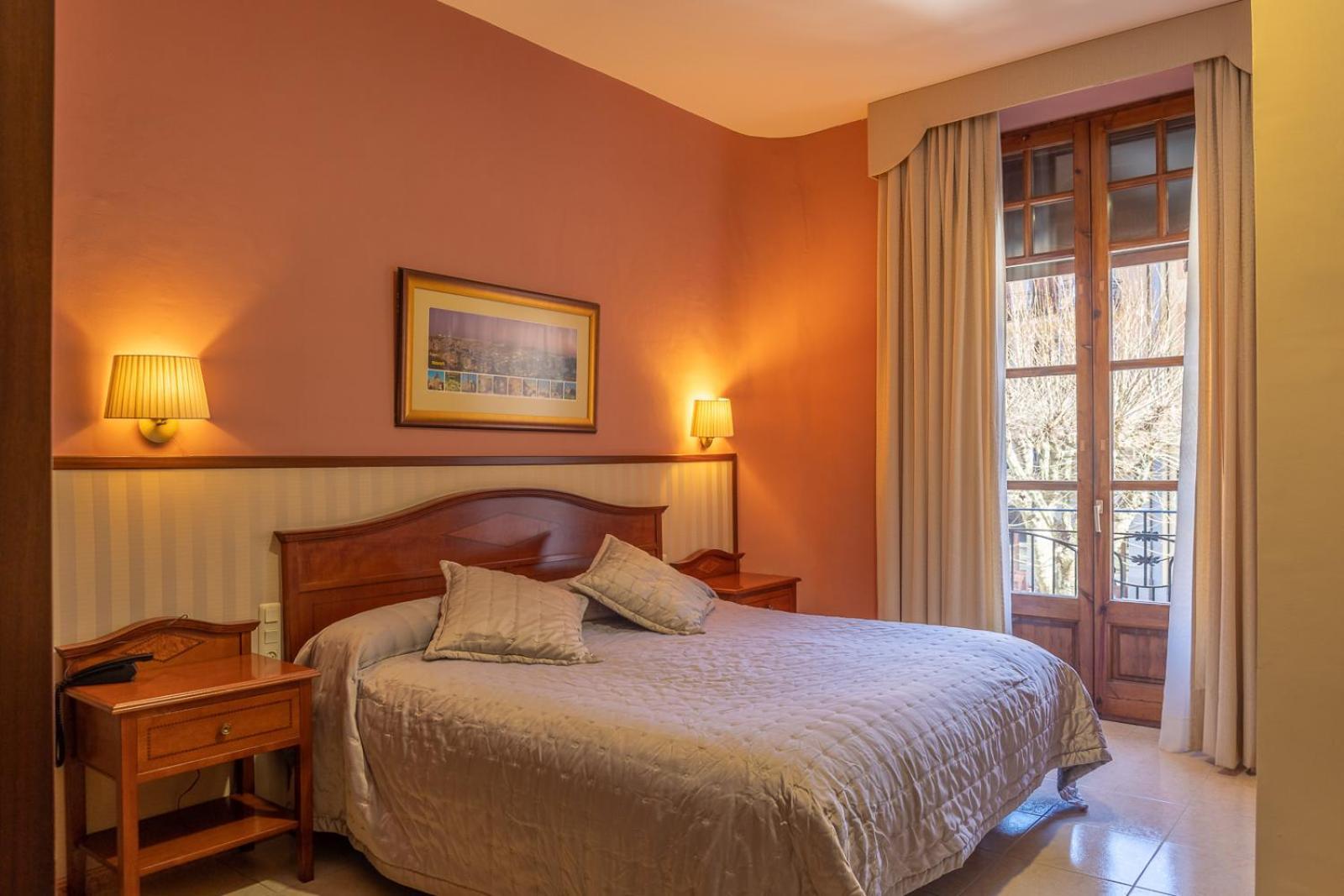 Hotel De Camprodon Bagian luar foto