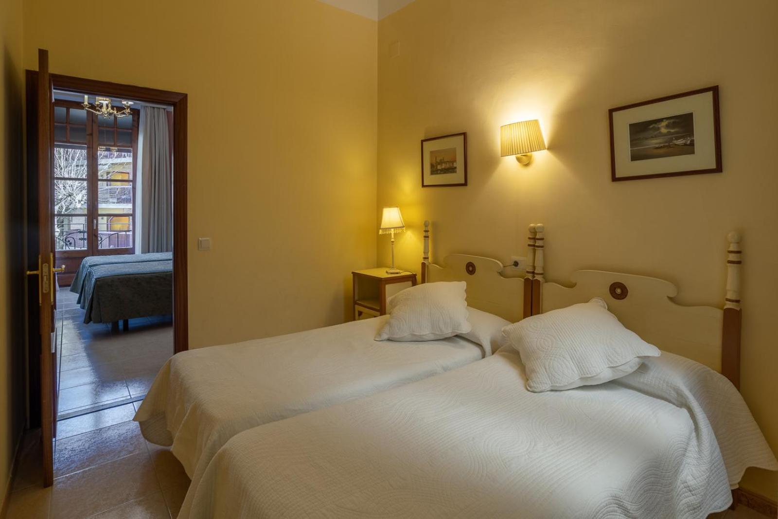 Hotel De Camprodon Bagian luar foto