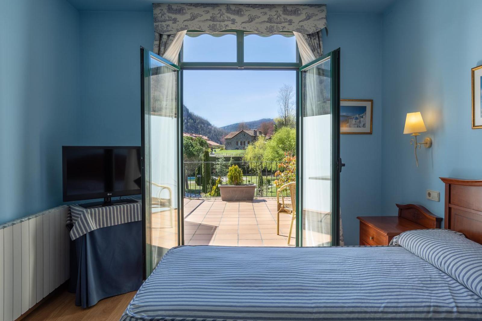 Hotel De Camprodon Bagian luar foto