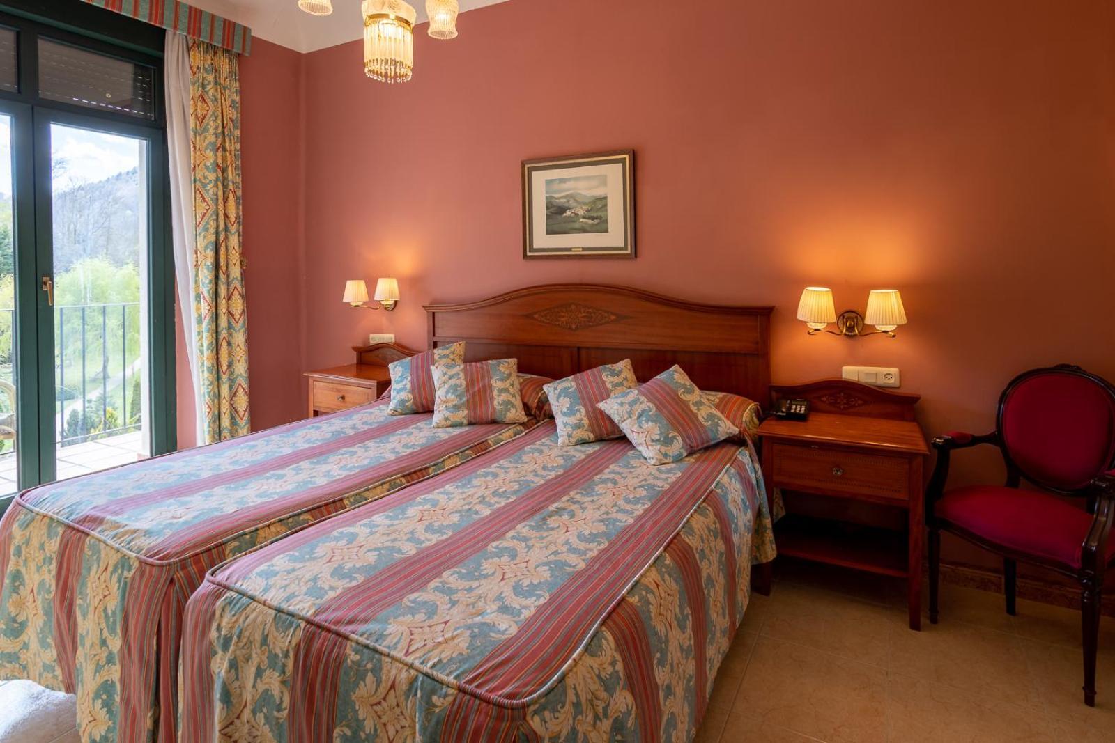 Hotel De Camprodon Bagian luar foto