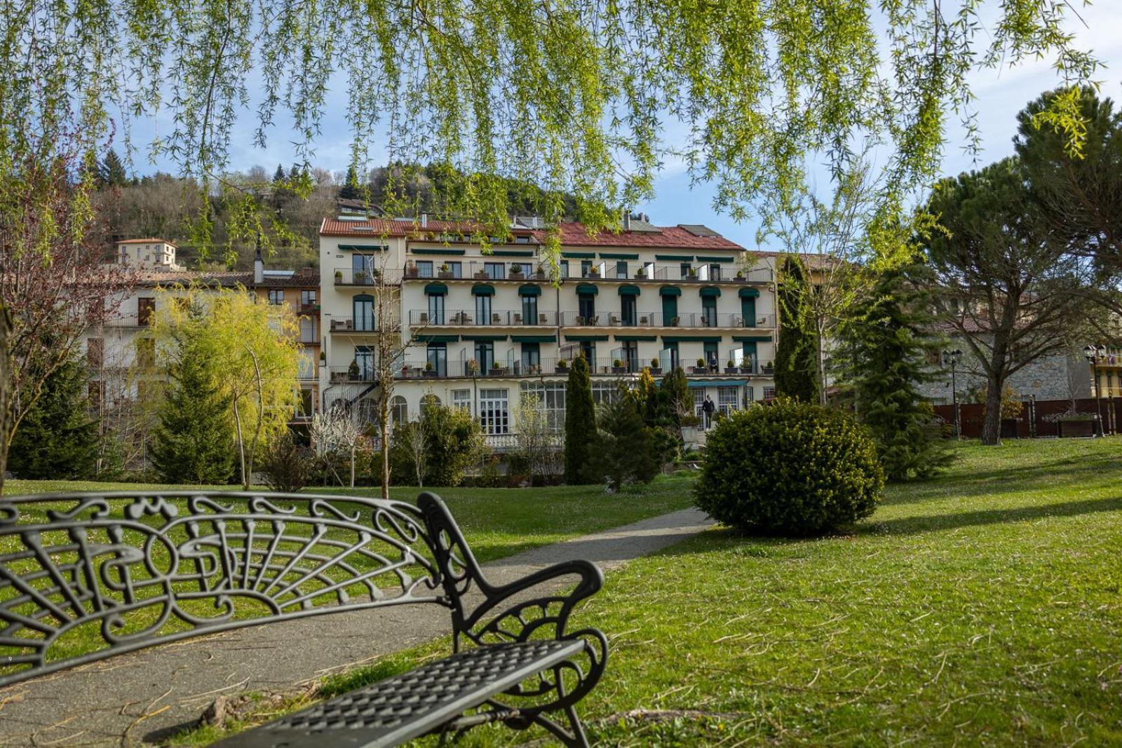 Hotel De Camprodon Bagian luar foto