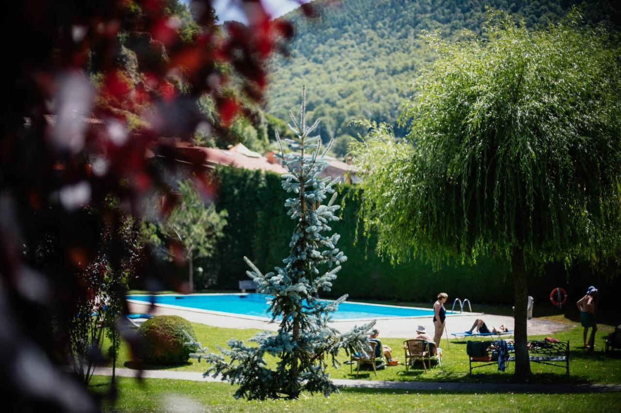 Hotel De Camprodon Bagian luar foto